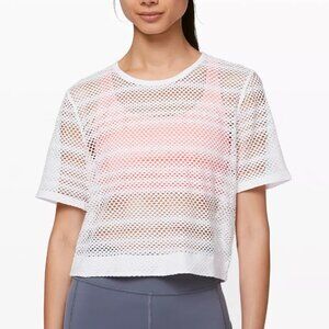 Lululemon Sweat Your Heart Out SS Cropped Tee - white - size 6**